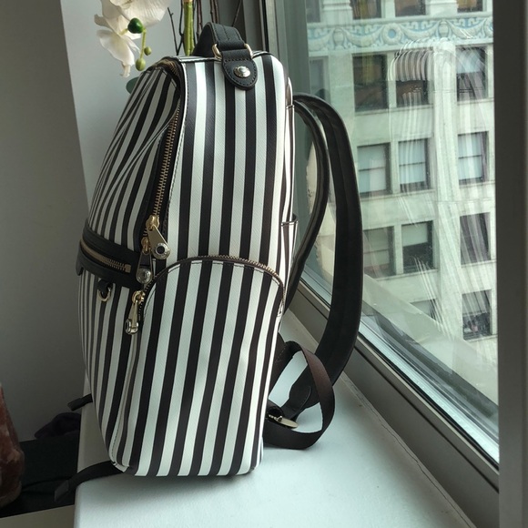 Henri Bendel Leather Backpack NWOT - Picture 2 of 8